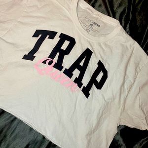 Fashion nova Trap Queen Large graphic tee